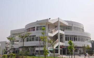 揚州市財經(jīng)職業(yè)中學網(wǎng)絡技術服務 賦能智慧校園，助力專業(yè)成長